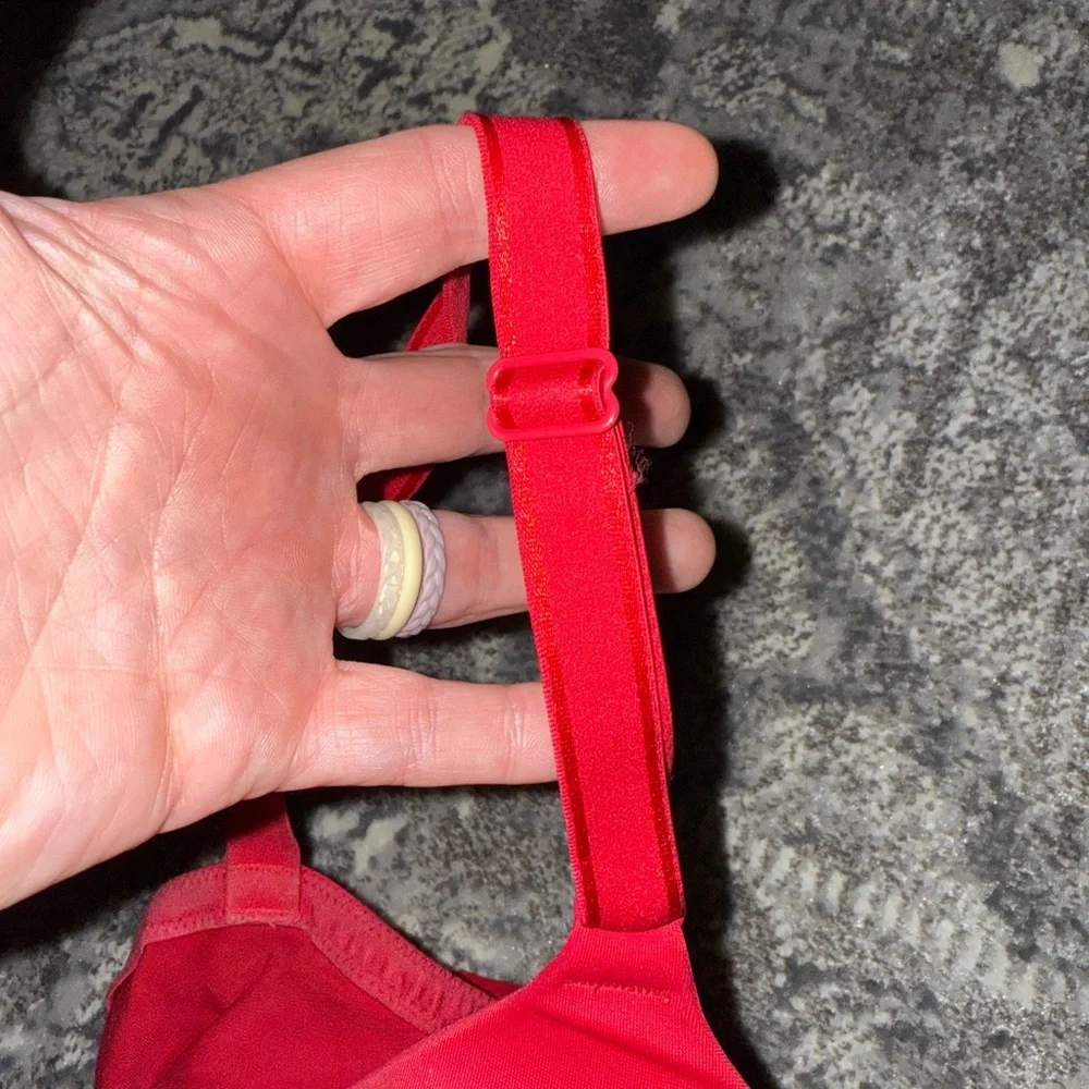 Warner's Vibrant Red Women's 38D Bra - Picture 5 of 8